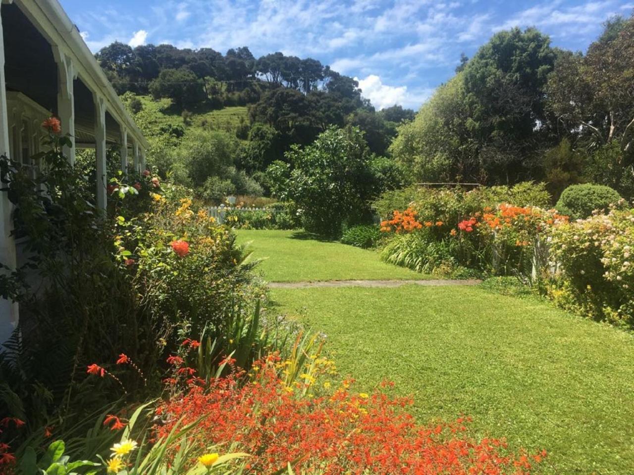 Halfmoon Cottage Akaroa Exterior foto